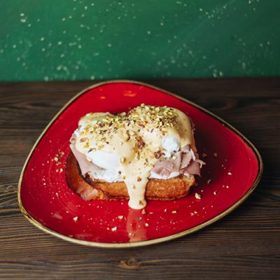BENEDICT WITH MORTADELLA